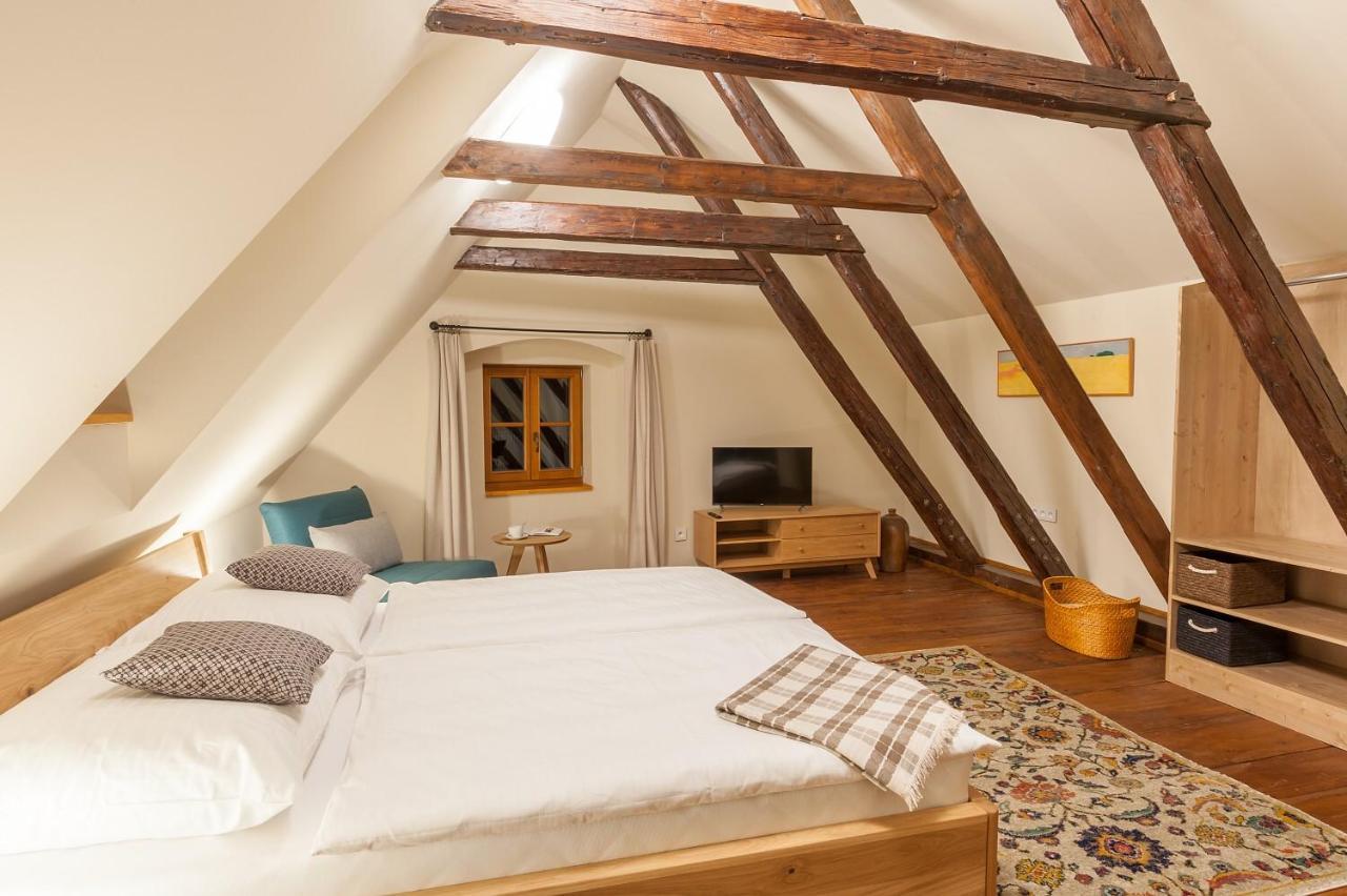 Babyka Apartments Cesky Krumlov Luaran gambar