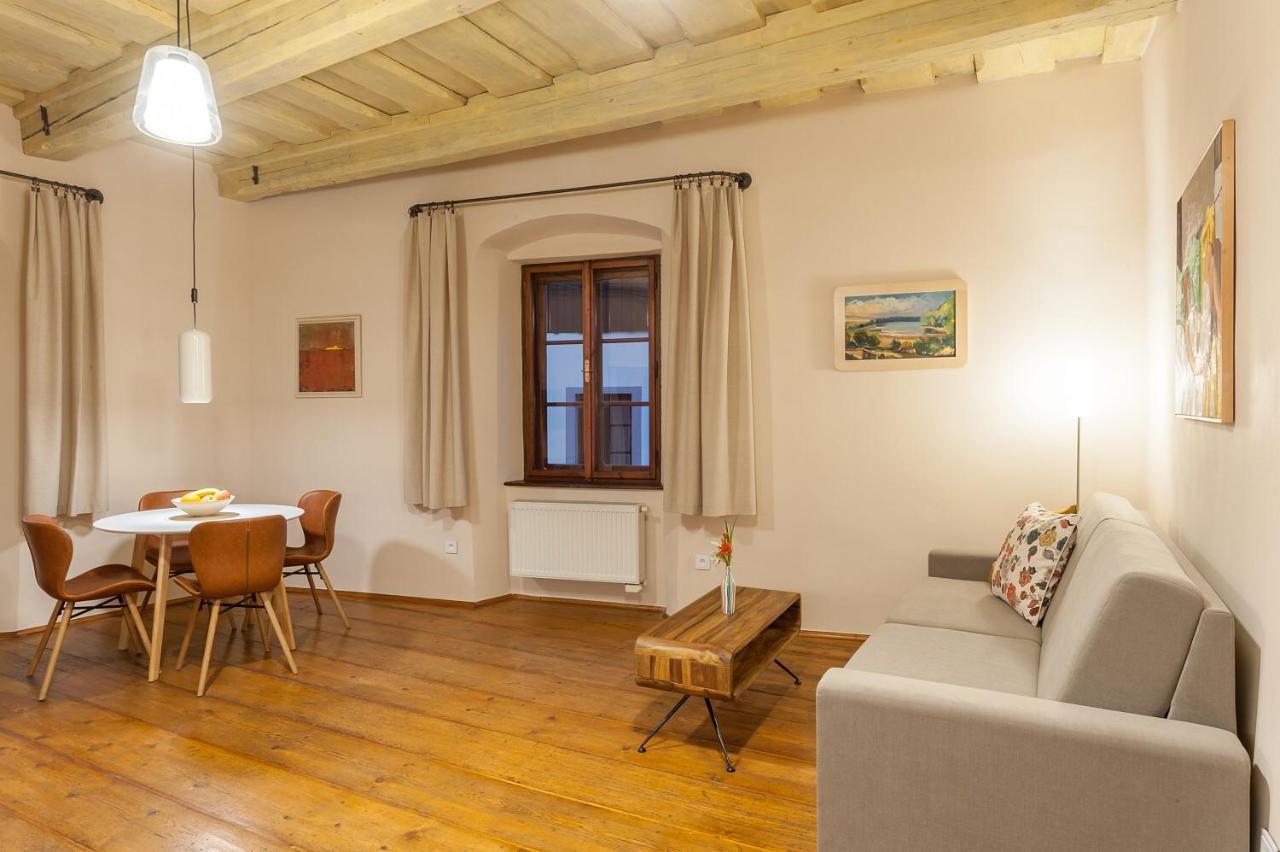 Babyka Apartments Cesky Krumlov Luaran gambar